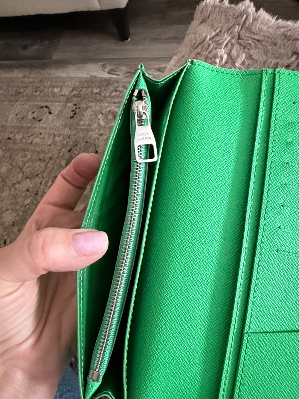 Louis Vuitton Graffiti Card Holder Wallet USED CONDITION ‼️Read Description‼️ - Picture 5 of 10